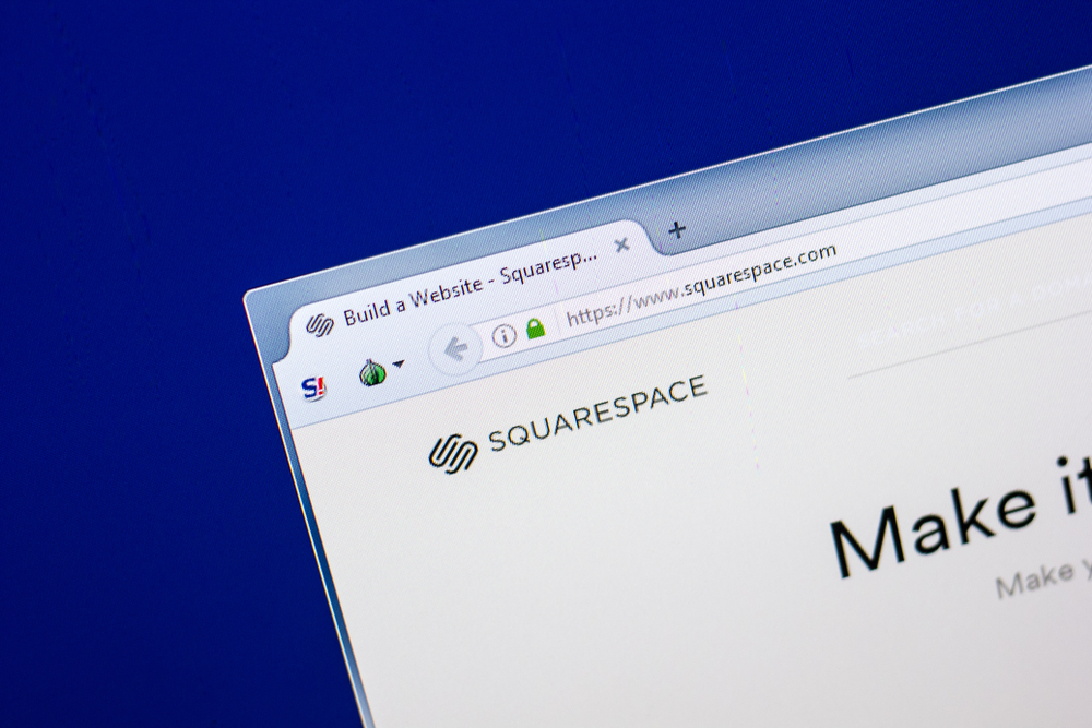 Homepage of Squarespace website on the display of PC, url - Squarespace.com