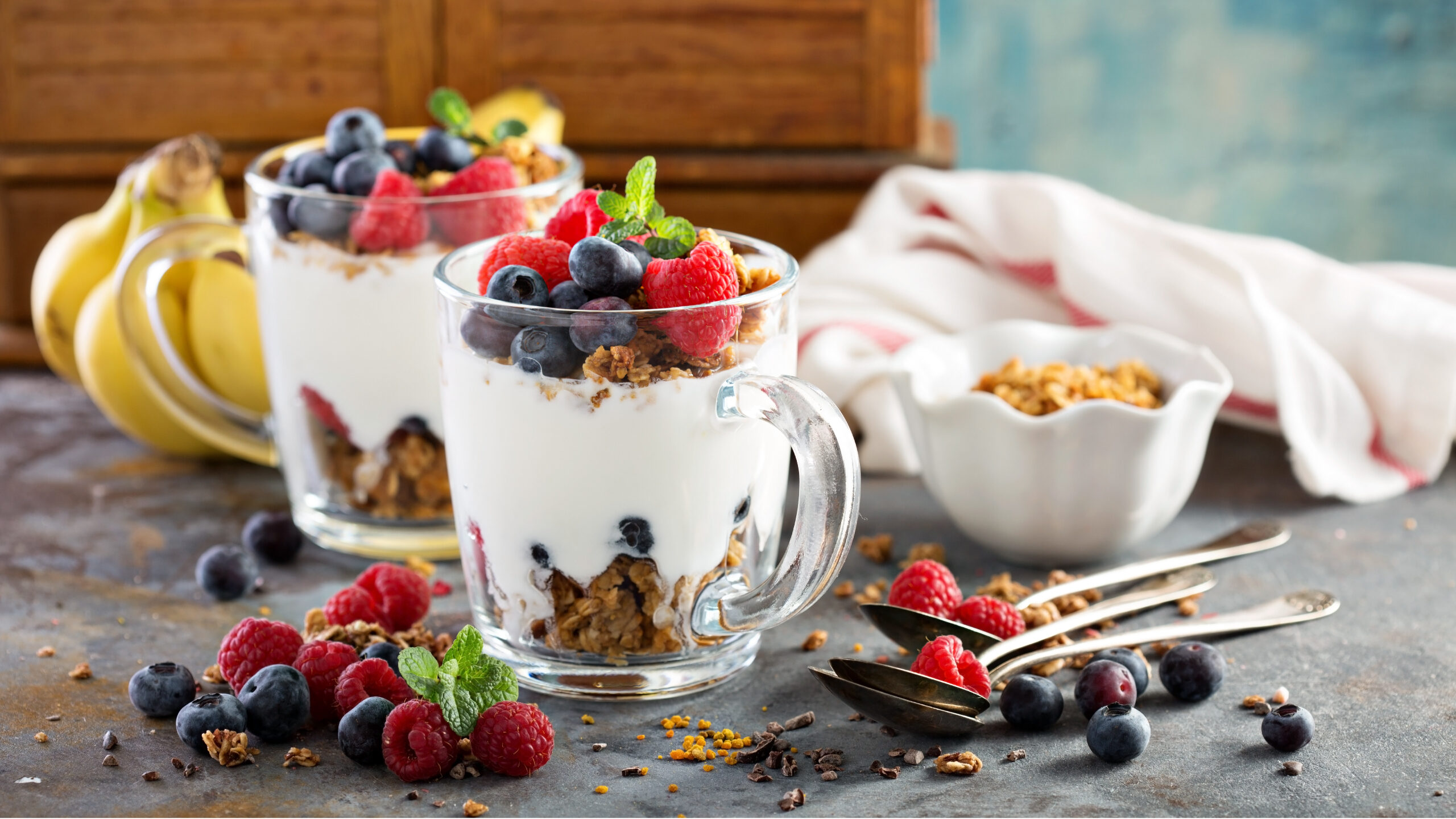 Fruit and Yogurt Parfait, a healthy and tasty dessert 